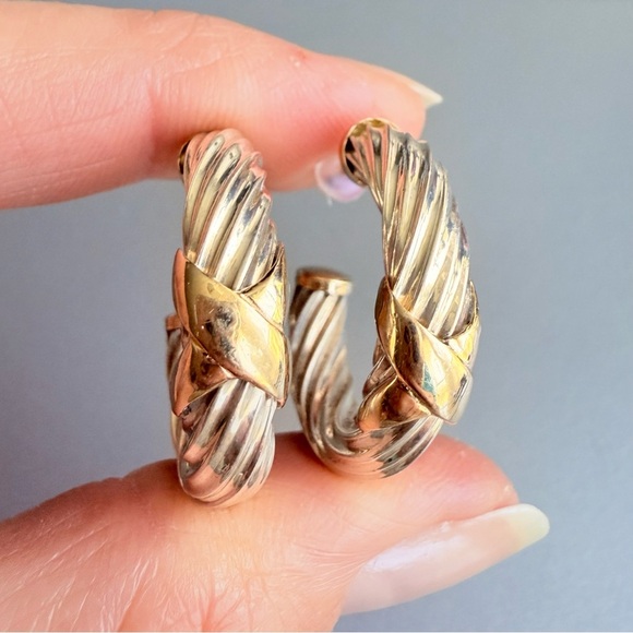 JEFFREY LEVIN 14k Gold & Sterling Silver Two-Tone X Hoop Twisted Cable E… - Picture 2 of 9